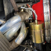 Présence d'un bossage de capot pour Filtre à air V8 EDELBROCK
Toit targa T-Top en 2 parties escamotable avec housse de rangement.
Carburateur quadruple corps polie en aluminium 650 CFM Type PROFORM .
Tuyau de carburant en caoutchouc synthétique protégé par tresse perform-O-FLEX d’Earl -
Raccords & Adaptateurs de tuyaux de mamelon unique d’auto-fit.
Collecteurs d’admission EDELBROCK -
Couvres culasses et le couvercle de filtre à air chromé EDELBROCK
Collecteurs échappements HOOKER Tubes Silencieux Performance et 2 pots d’échappement latéraux Type Hooker homologué.
Lame arrière en composite Type 
